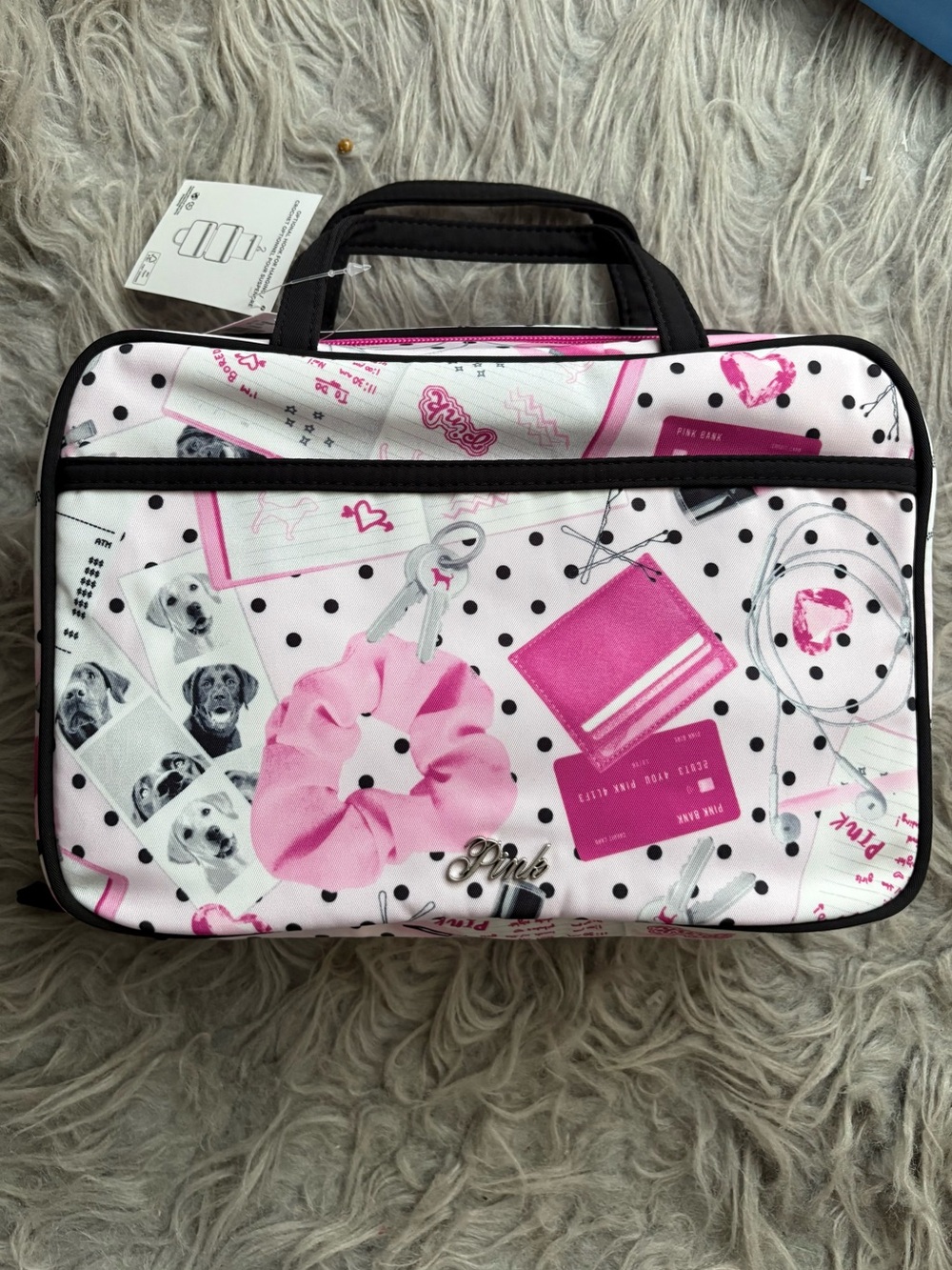 VS PINK TRAVEL HANGING TOILETRY BAG NWT